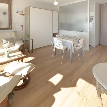 Spacieux 4 Pers Face Avec Balcon - Fr-1-197-639 * لي سابلِ دولونْ