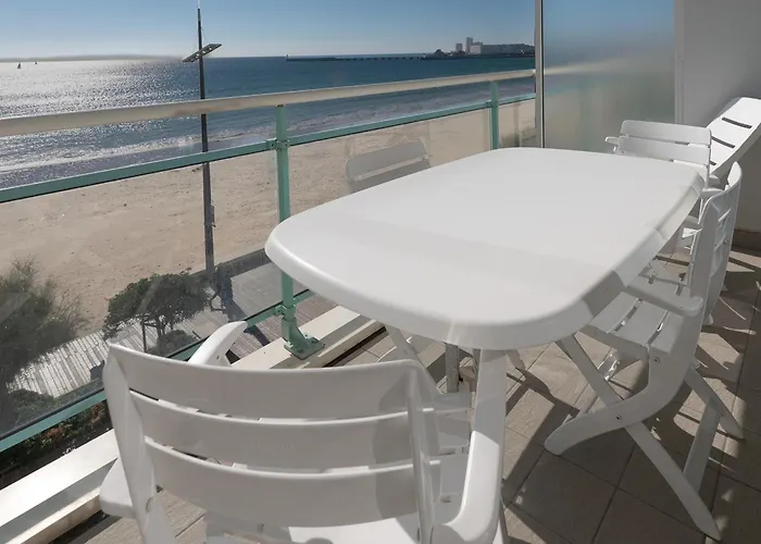 Spacieux 4 Pers Face Avec Balcon - Fr-1-197-639 * Les Sables-dʼOlonne